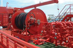 Hose reels for maritime industry